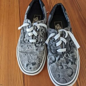 Vans moon print size 7